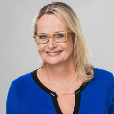 Portraitfoto von Carmen Schimanek