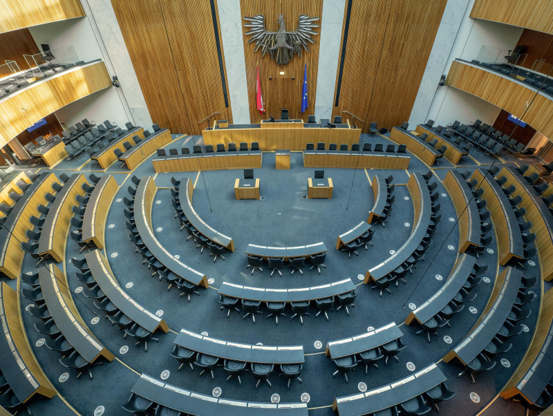 Blick von der Besuchergalerie in den Nationalratssaal