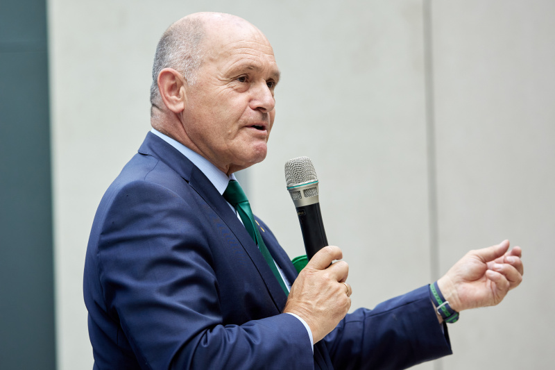 Begrüßung durch Nationalratspräsident Wolfgang Sobotka