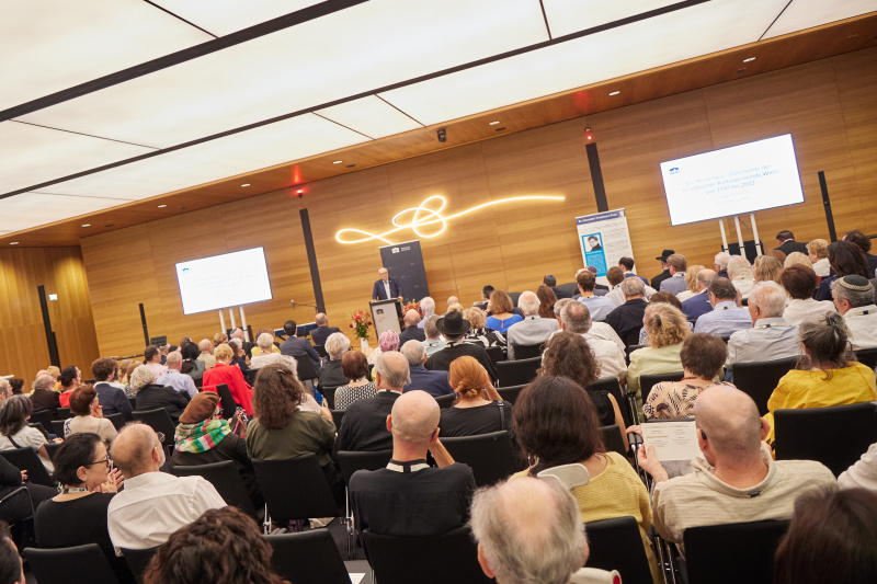 Widmung für Alexander Friedmann. Präsident des European Jewish Congress, CEO der Judaica Forschung gemeinnützige GmbH Ariel Muzicant