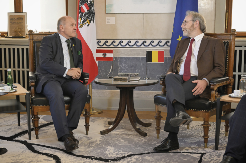 Aussprache. Von links: Nationalratspräsident Wolfgang Sobotka (ÖVP), Präsident der belgischen Abgeordnetenkammer Peter De Roover