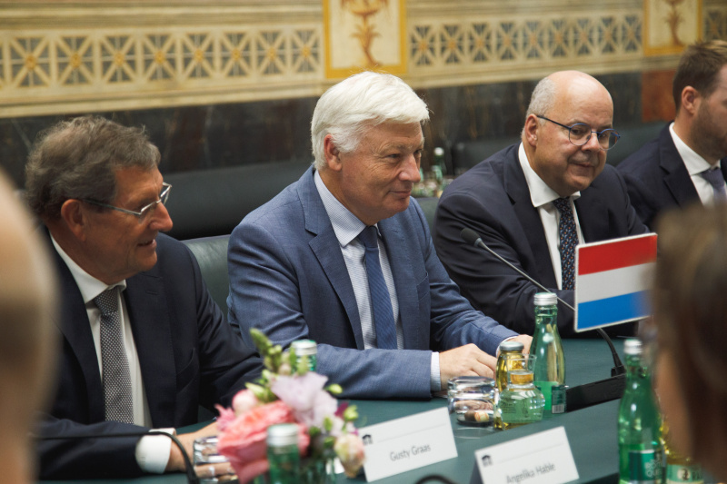 Aussprache. Präsident der Abgeordnetenkammer des Großherzogtums Luxemburg Claude Wiseler