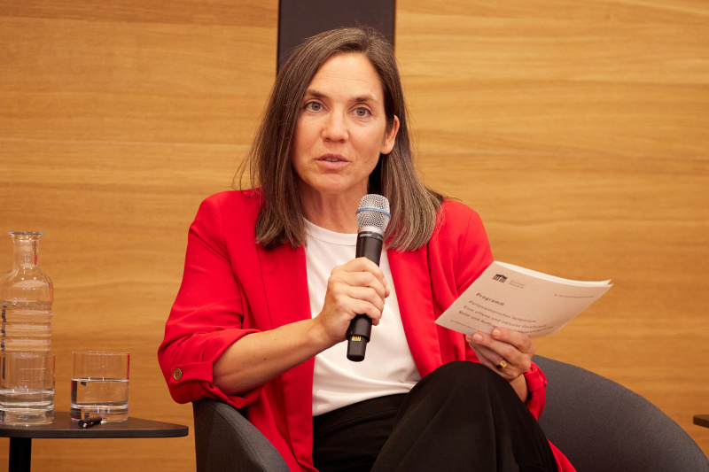 Block III: EU-Standards zur Unabhängigkeit von Gleichbehandlungsstellen. Dialogpanel III: Was bedeutet Unabhängigkeit und Effektivität aus Sicht der österreichischen Gleichbehandlungsstellen? Vorsitzende des Senates I der Gleichbehandlungskommission Eva Matt