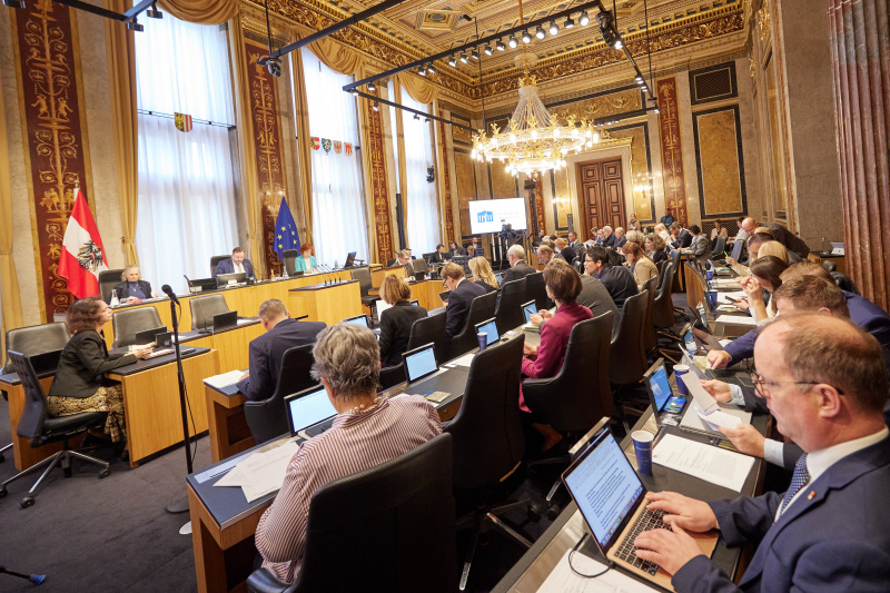 Bundesratspräsident Franz Ebner (ÖVP) am Präsidium