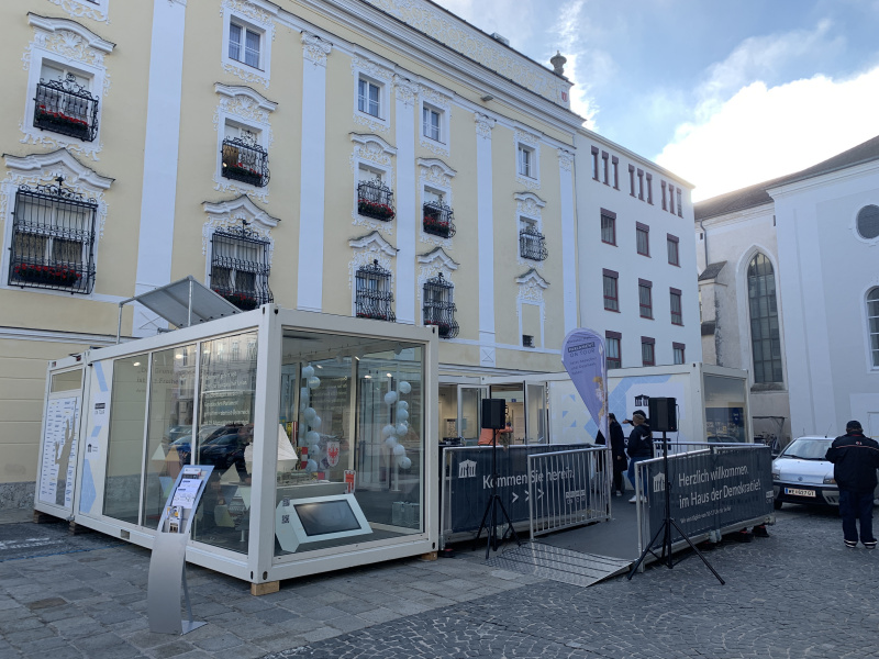 Mobiles "Haus der Demokratie"
