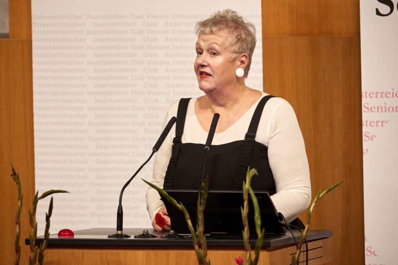 Vorstellung der Nominierten - Kategorie 2 Arbeitswelt. Laudatio. Johanna Ruzicka