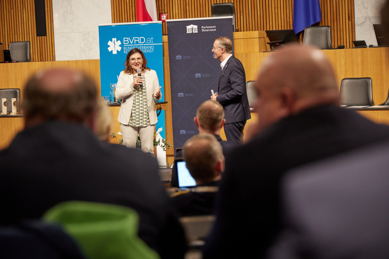 Talk mit Jurymitglied. Von links: Nationalratsabgeordnete Alexandra Tanda (ÖVP), Direktor des ÖWF Gernot Grömer