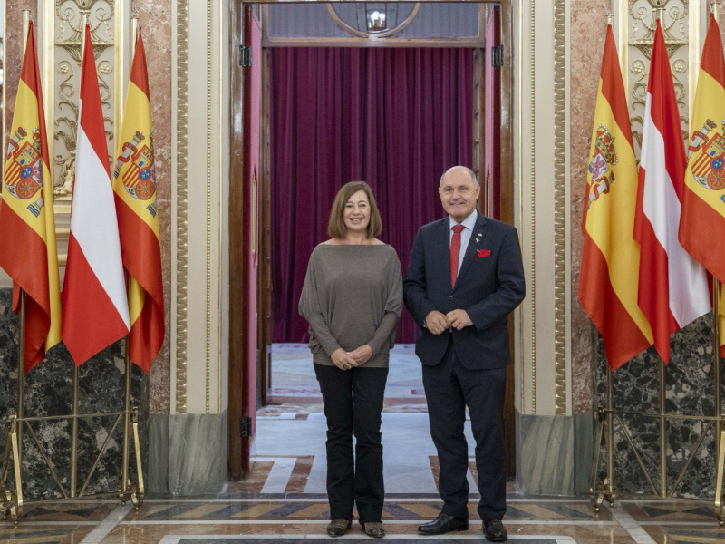 Von rechts: Nationalratspräsident Wolfgang Sobotka (ÖVP), Kongresspräsidentin Francina Armengol