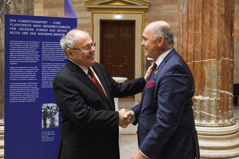 Von links: Dani Dayan (Vorstandsvorsitzender Yad Vashem), Nationalratspräsident Wolfgang Sobotka (ÖVP)