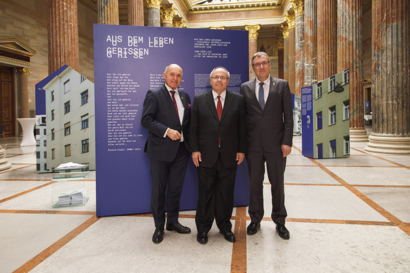 Von links: Nationalratspräsident Wolfgang Sobotka (ÖVP), Dani Dayan (Vorstandsvorsitzender Yad Vashem), David Roet (Israelischer Botschafter in Österreich).