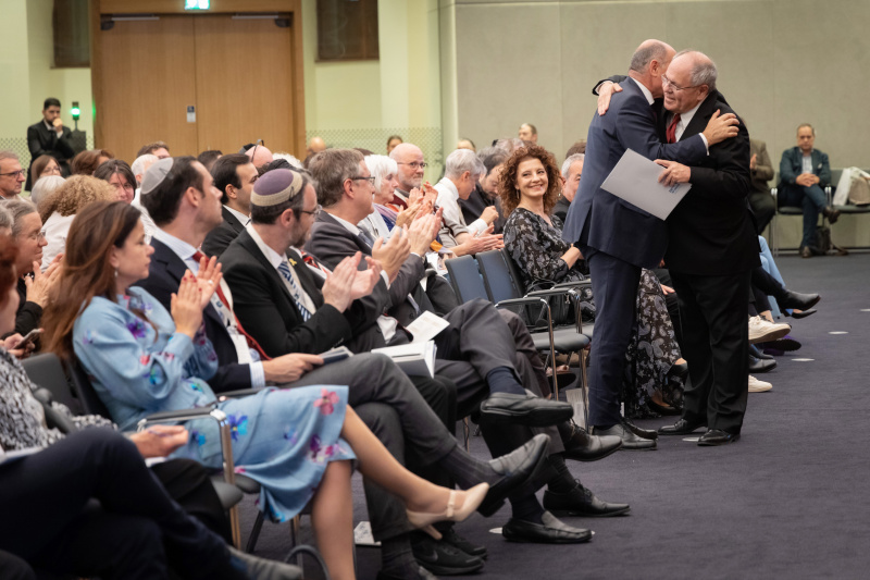 From left: Chairman Yad Vashem Dani Dayan, President of the National Council Wolfgang Sobotka (ÖVP)