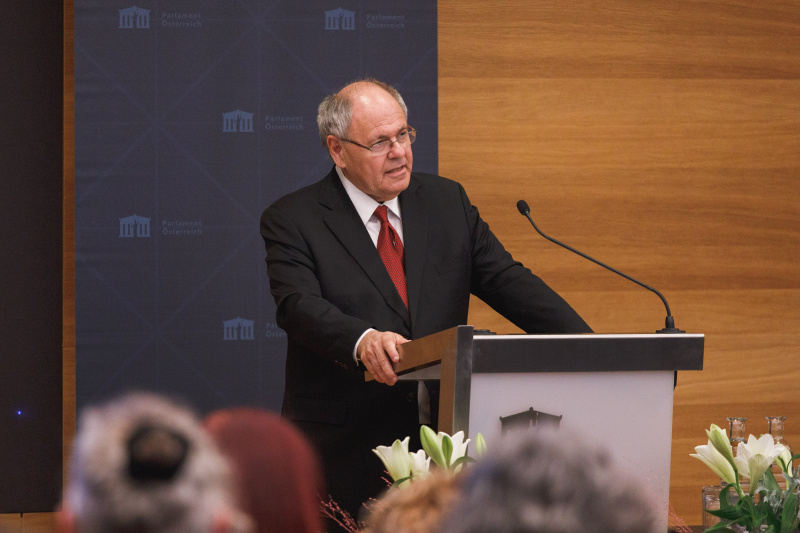Welcoming Address: Dani Dayan (Chairman Yad Vashem).