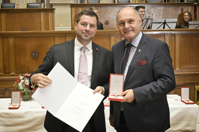 Von links: Nationalratsabgeordneter Michael Bernhard (NEOS), Nationalratspräsident Wolfgang Sobotka (ÖVP)