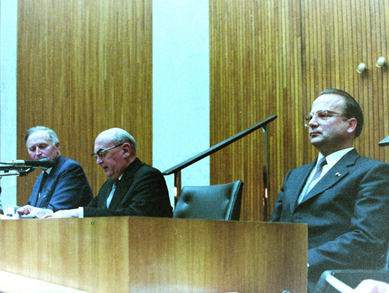 v.li.: Zweiter Nationalratspräsident Roland Minkowitsch (V), Nationalratspräsident Anton Benya (S) und Dritter Nationalratspräsident Gerulf Stix (F)