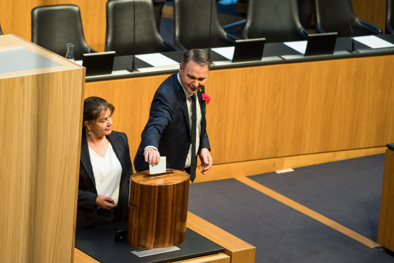 Stimmabgabe: Klubobmann Andreas Babler (SPÖ)