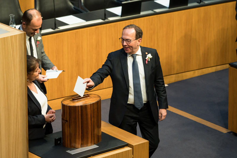 Stimmabgabe: Nationalratsabgeordneter Peter Haubner (ÖVP)