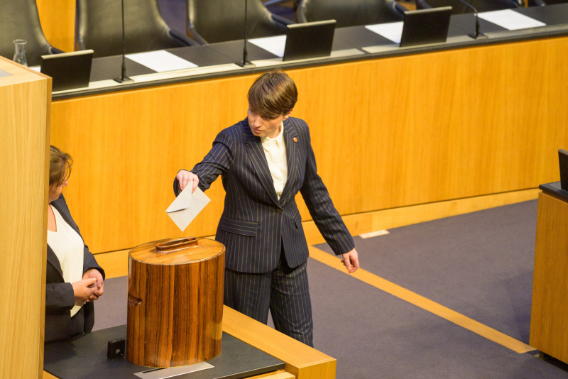 Stimmabgabe Klubobfrau Sigrid Maurer (GRÜNE)