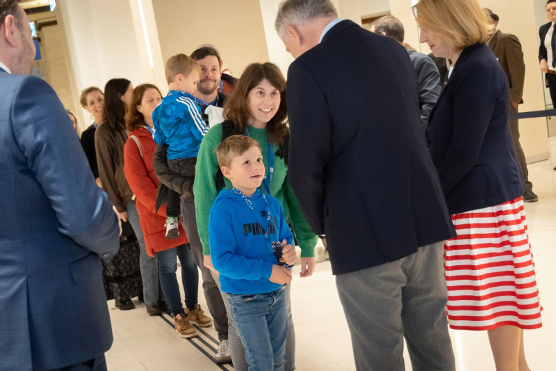 Türöffnung am Eingang Parlament. Von links: Zweiter Nationalratspräsident Peter Haubner (ÖVP), Bundesratspräsident Franz Ebner (ÖVP), Nationalratspräsident Walter Rosenkranz (FPÖ),.Dritte Nationalratspräsidentin Doris Bures (SPÖ)