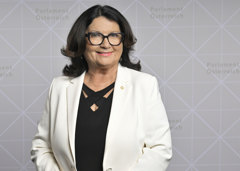 Elisabeth Scheucher-Pichler