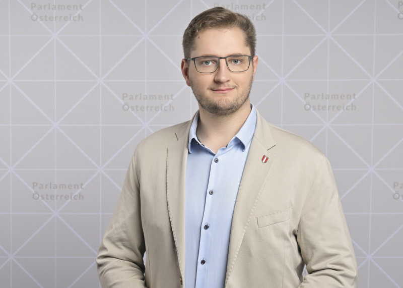 Sebastian Schwaighofer