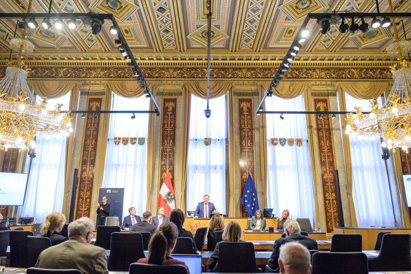 Abschlussworte. Bundesratspräsident Franz Ebner (ÖVP)