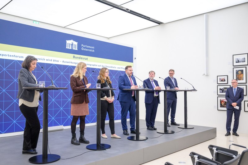 Am Wort: Bundesratspräsident Franz Ebner (ÖVP)