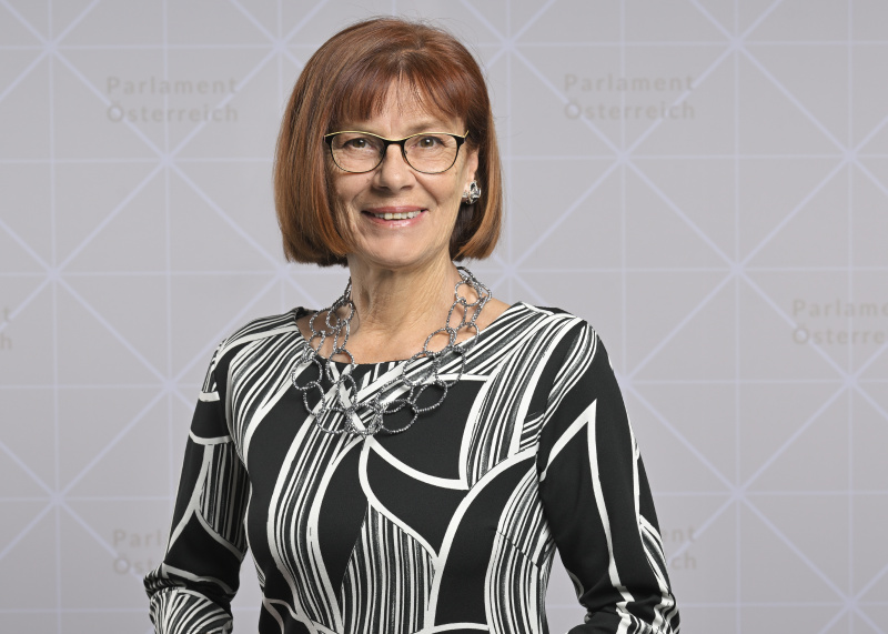 Andrea Michaela Schartel