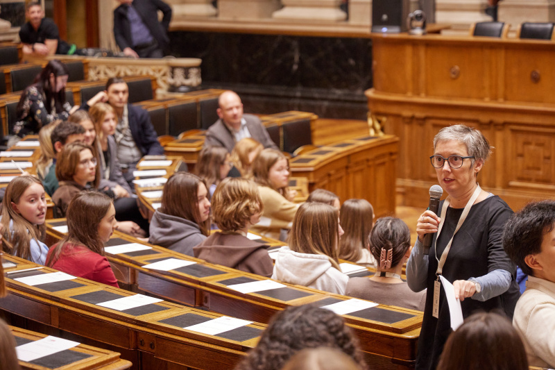 Moderation durch Karoline Iber