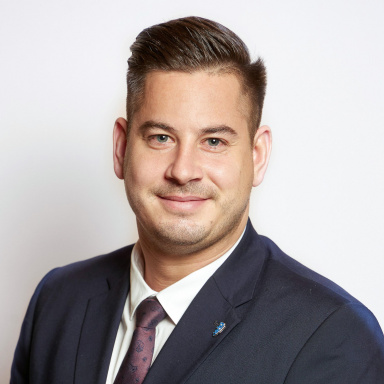 Portraitfoto von Gerhard Hirschmann