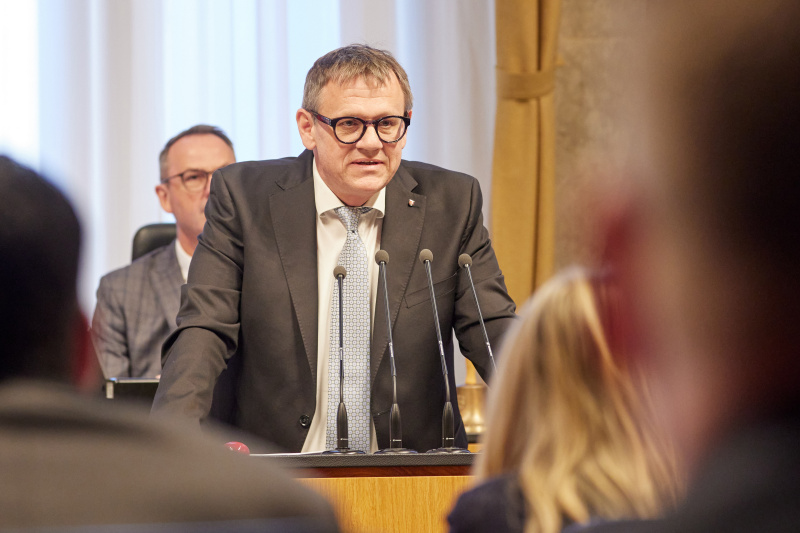 Am Redner:innenpult Bundesrat Christoph Thoma (ÖVP)