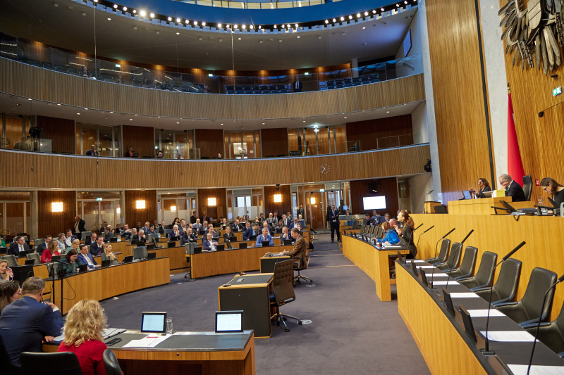 Am Redner:innenpult Nationalratsabgeordnete Susanne Fürst (FPÖ)