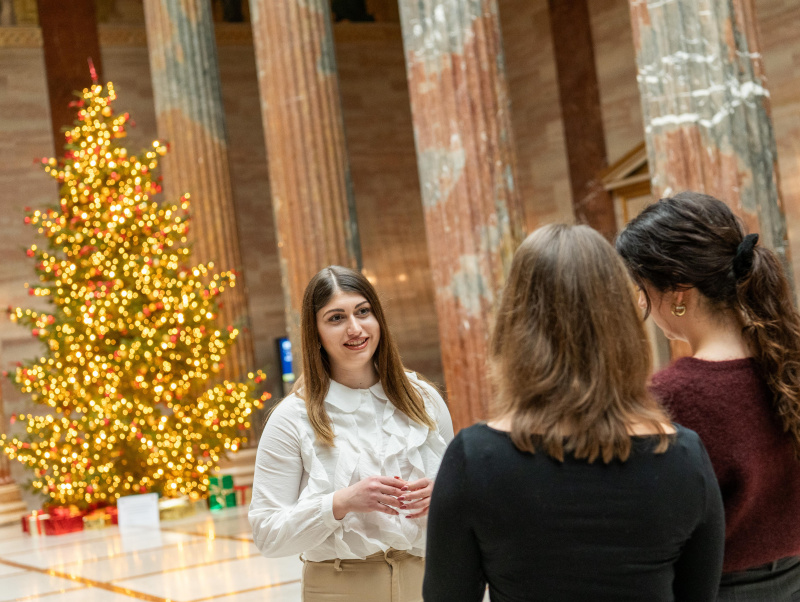 Elena Kotevska aus dem Parlament der Republik Nordmazedonien im Interview