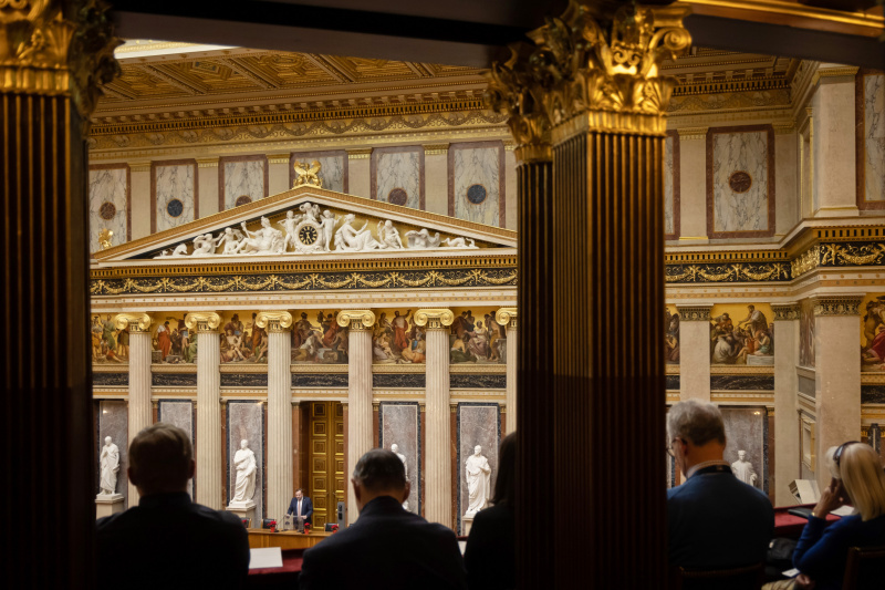 Dank und Verabschiedung Bundesratspräsident Franz Ebner (ÖVP), Blick von oben in den Veranstaltungssaal