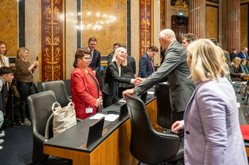 Gratualtion den neuen Bundesät:innen