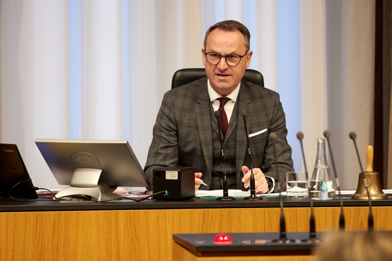 Vizepräsident des Bundesrates Dominik Reisinger (SPÖ) am Präsidium