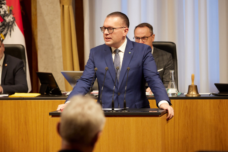 Aktuelle Stunde. Am Redner:innenpult Bundesrat Matthias Zauner (ÖVP)