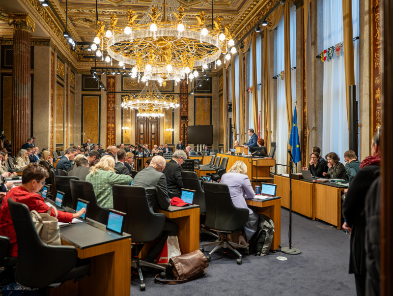 Abschiedsrede von Bundesratspräsident Franz Ebner (ÖVP) im Bundesratssaal.