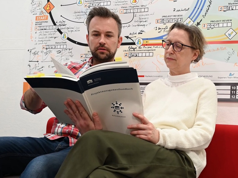 Von links: Philipp Flicker und Elisabeth Schindler-Müller