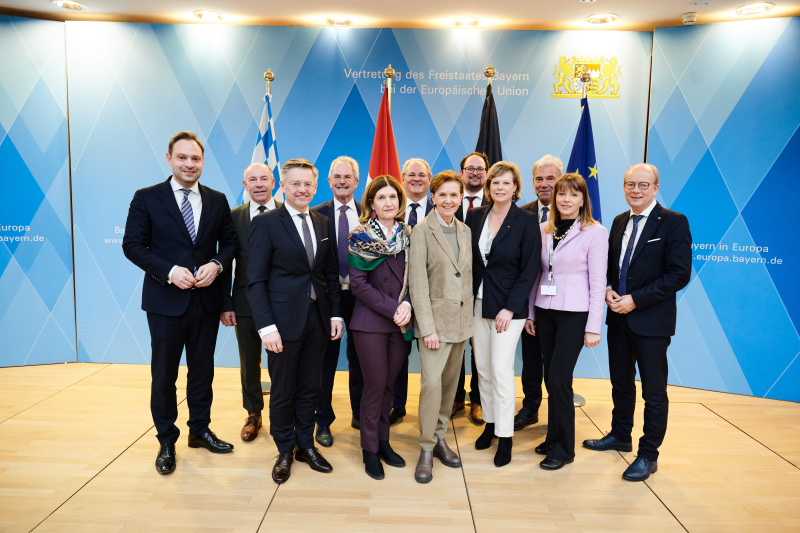 Gruppenfoto der Konferenzteilnehmer:innen