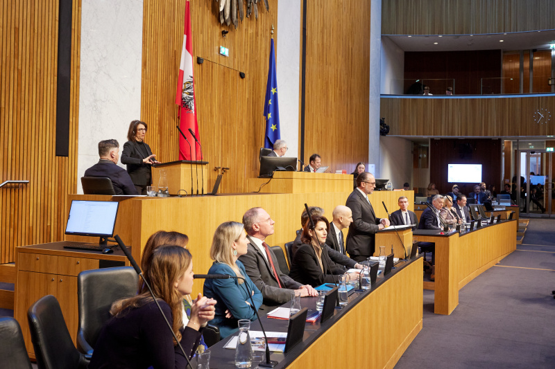 Regierungsbank. Erklärung Bundeskanzler Alexander Schallenberg (ÖVP)