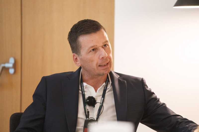 Betriebsleiter des Restaurants Thomas Litschauer im Gespräch