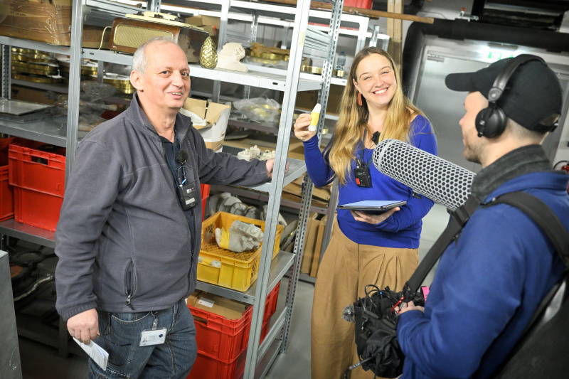 Von links: Tonmeister, Podcast Host Tatjana Lukáš und Josef Bierbaumer