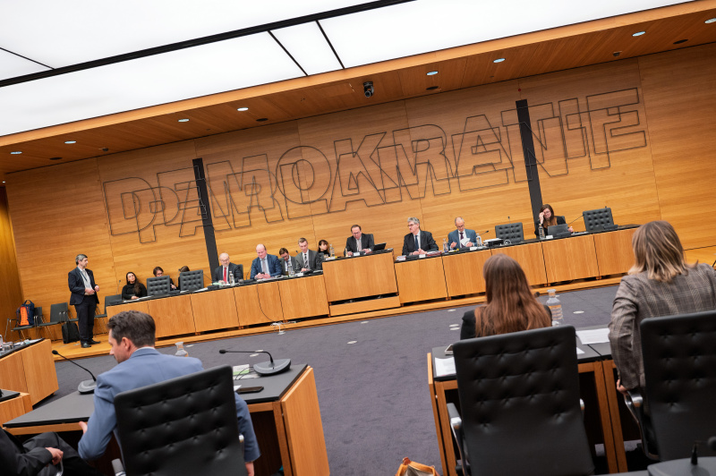 Vorsitzführung durch den Zweiten Präsidenten des Nationalrates Peter Haubner (ÖVP)