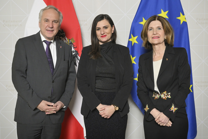 Von links: Nationalratspräsident Walter Rosenkranz (FPÖ), Monika ZAJKOVA (Nordmazedonien), Bundesratspräsidentin Andrea Eder-Gitschthaler (ÖVP)