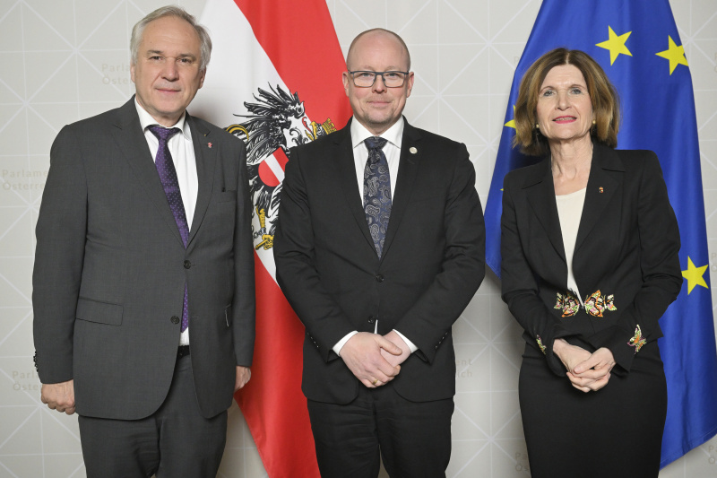 Von links: Nationalratspräsident Walter Rosenkranz (FPÖ), Bjorn SODER (Schweden), Bundesratspräsidentin Andrea Eder-Gitschthaler (ÖVP)