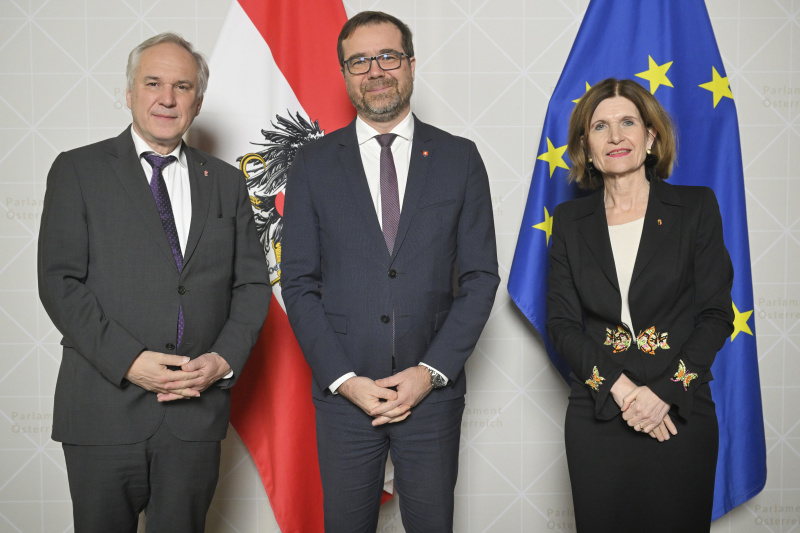 Von links: Nationalratspräsident Walter Rosenkranz (FPÖ), Marek KRAJCÍ (Slowakei), Bundesratspräsidentin Andrea Eder-Gitschthaler (ÖVP)