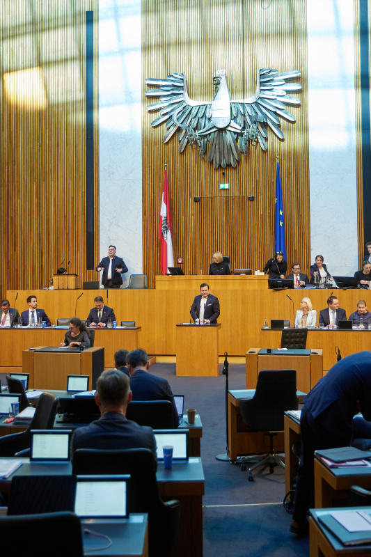 Am Redner:innenpult Nationalratsabgeordneter Kurt Egger (ÖVP)