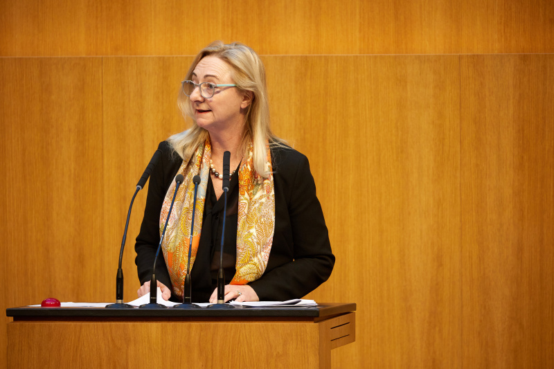 Am Redner:innenpult Nationalratsabgeordnete Barbara Kolm (FPÖ)