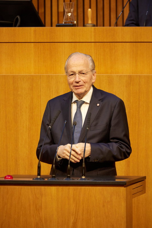 Am Redner:innenpult Nationalratsabgeordneter Rudolf Taschner (ÖVP)