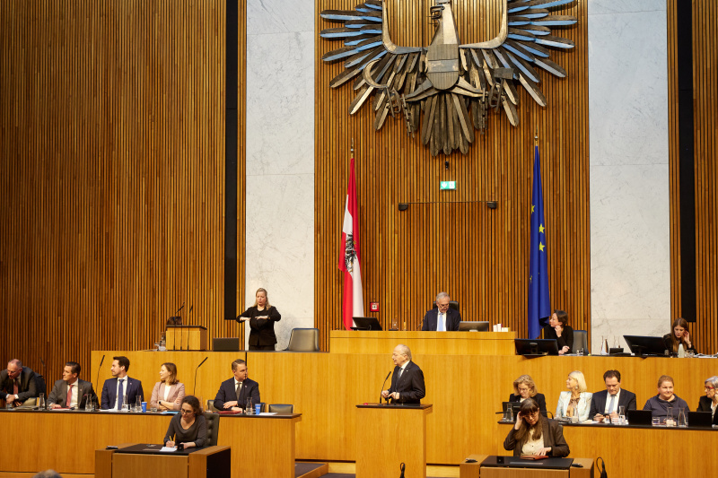 Am Redner:innenpult Nationalratsabgeordneter Rudolf Taschner (ÖVP)